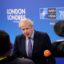 Борис Джонсън покани Путин на среща на върха за ваксина за коронавируса