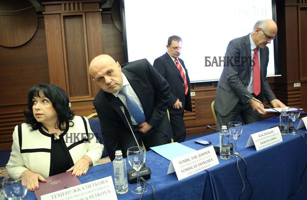 Цветан Цветанов: Официални правителствени представители са зависими от Русия