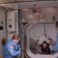 Един от астронавтите от Crew Dragon е пострадал леко при влизането в МКС (ВИДЕО)