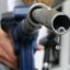 Големите бензиностанции заплашиха с недостиг на горива в страната