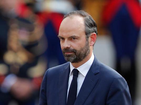 Френското правителство подаде оставка | Банкеръ