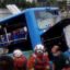 Автобус с ученици падна в езеро, 21 загинаха (ВИДЕО)