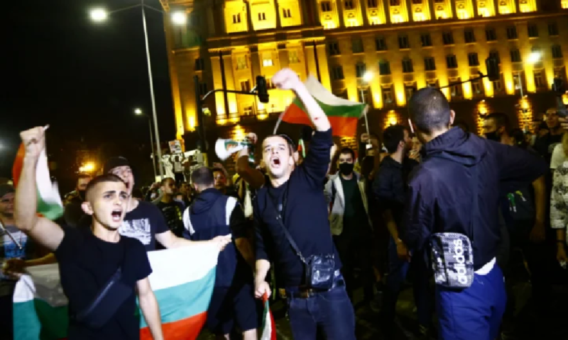 СДВР разкри кой е вилнял на протеста снощи и колко са арестуваните