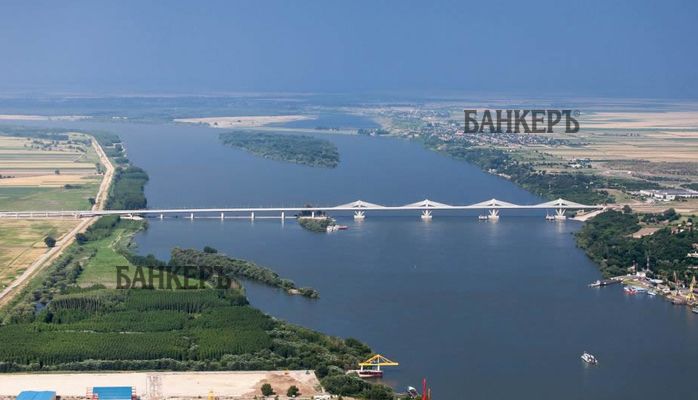 Заради ремонт, движението по „Дунав мост 2“ е с нова организация