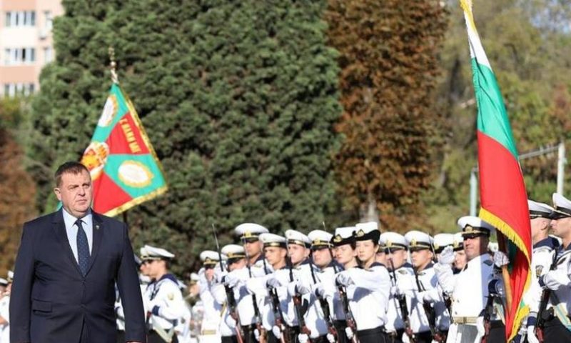 Каракачанов: Младите започват да осъзнават, че воинската професия е добра перспектива