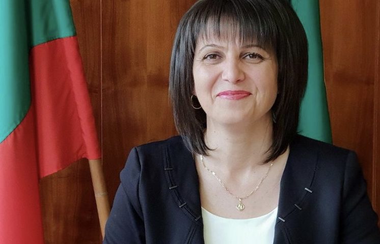 Здравният министър с отговор към Веска Ненчева как държавата помага на болницата в Карлово/ВИДЕО/