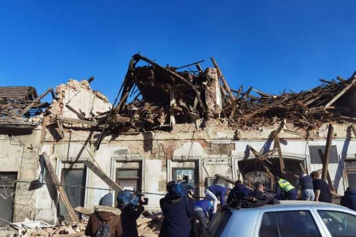Ново по-силно земетресение от 6,4 по Рихтер удари Хърватия