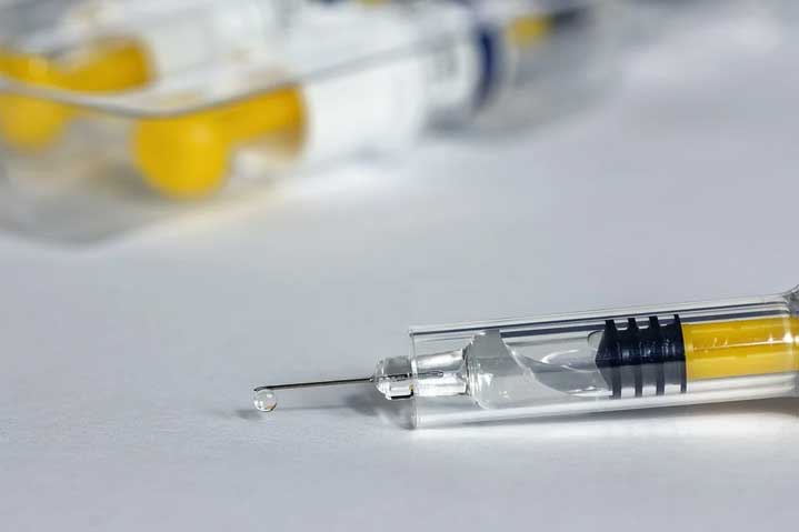 Русия може скоро да одобри трета своя ваксина срещу Covid-19