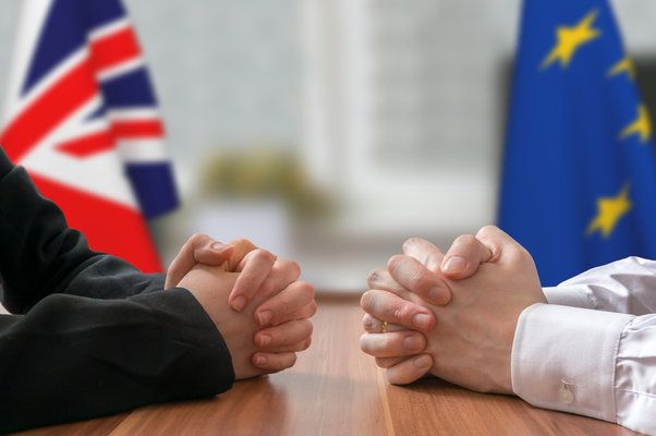 Великобритания и ЕС очертаха план за действие за Северна Ирландия