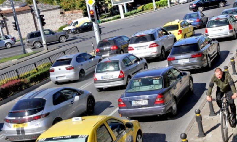Подготвят забрана за достъп на стари коли в центъра на Пловдив