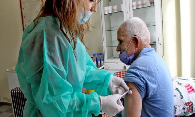 Само 1,5 млн. българи вярват във ваксините, 43% твърдо отказват имунизация