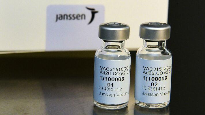 ЕМА: Има връзка между съсиреците и ваксината на „Янсен“