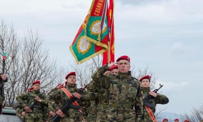 36 военнослужещи от карловската бригада се заклеха на връх Шипка да пазят род и Родина /СНИМКИ/