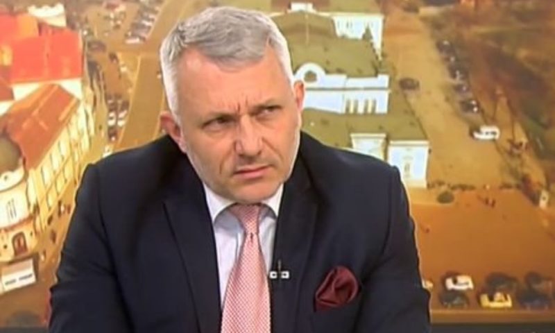 Хаджигенов проговори с кого ИМВ се договаря за „някакво правителство“