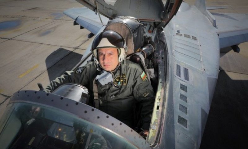 Вдовицата на загиналия пилот с ново тежко обвинение срещу шефовете на ВВС