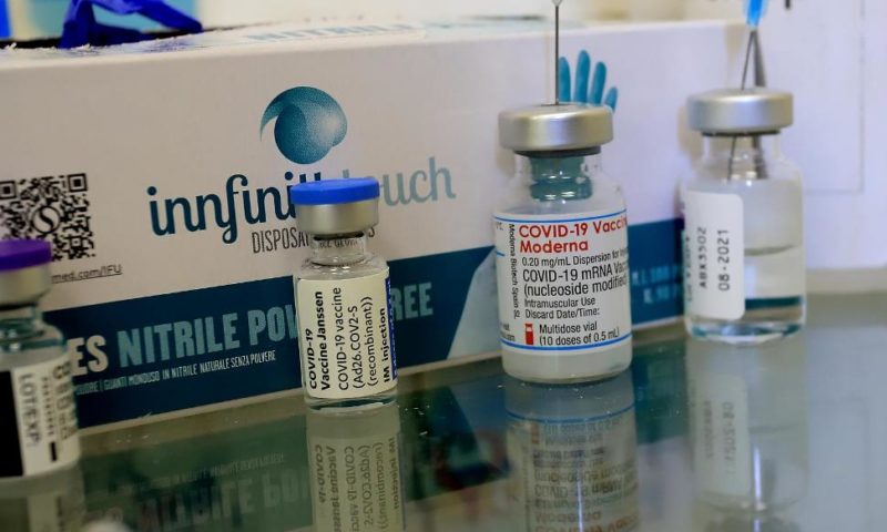Двама от всеки пет ваксинирани не образуват антитела срещу COVID