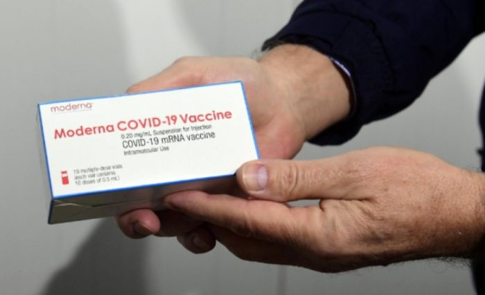 Япония изтегля ваксини на „Модерна“ заради открити чужди вещества