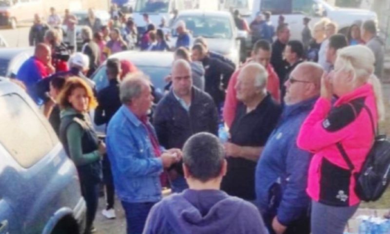 Недоволни земеделци блокират пътя Карлово – Пловдив